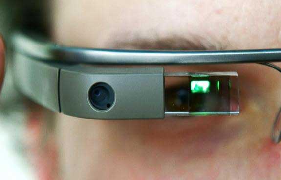 Contapersone elettronico con occhiale a realtà aumentata